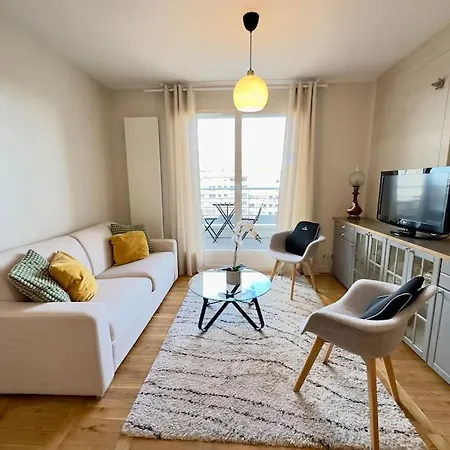 T3 Vu Eiffel Balcon Parking 3m Pied Metro 8 Apartmán